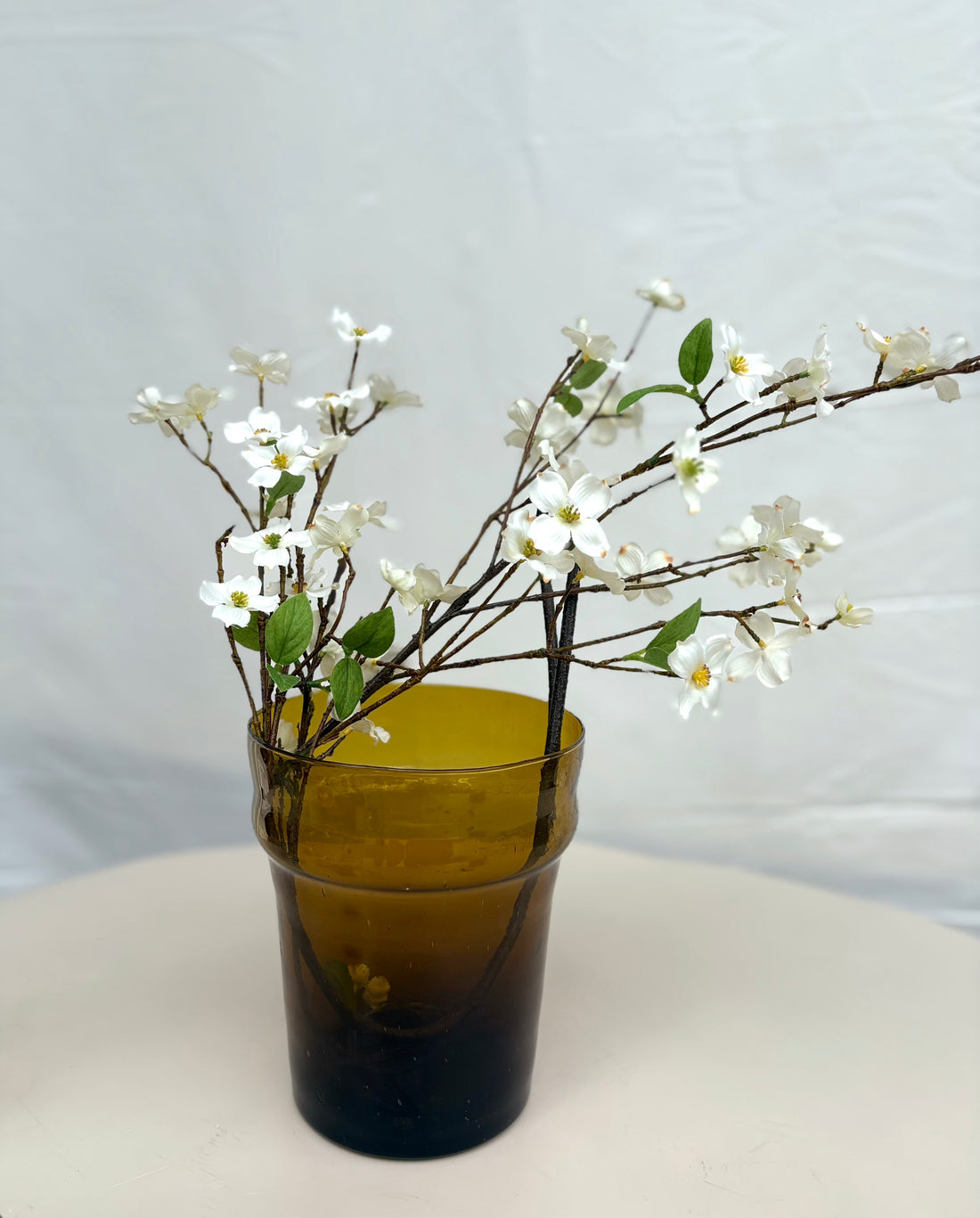 Oro Vase – Mouth-Blown Recycled Glass in Ocher Brown