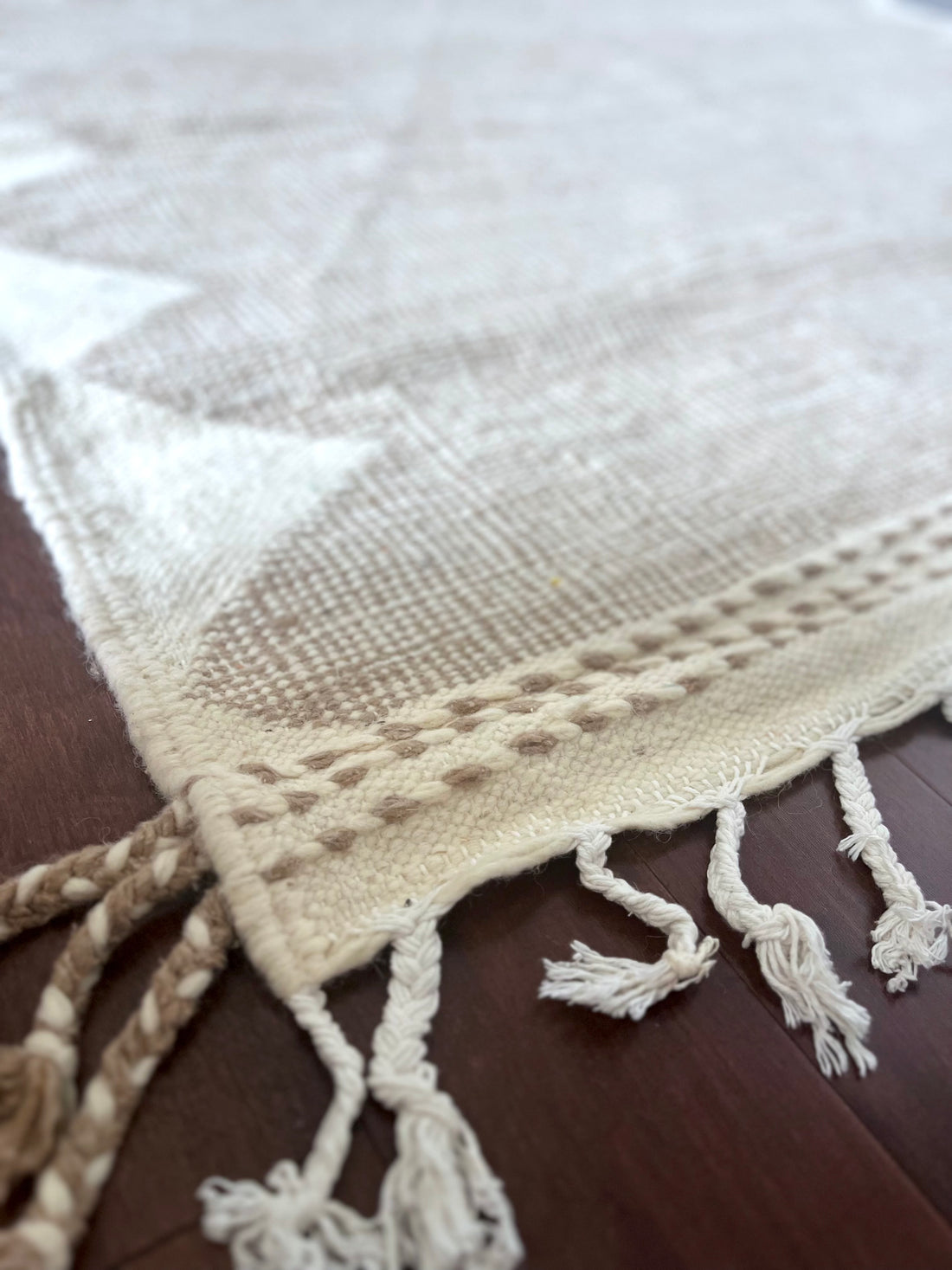 Sahara Moon Kilim – Handwoven Moroccan Wool Flat Weave Rug